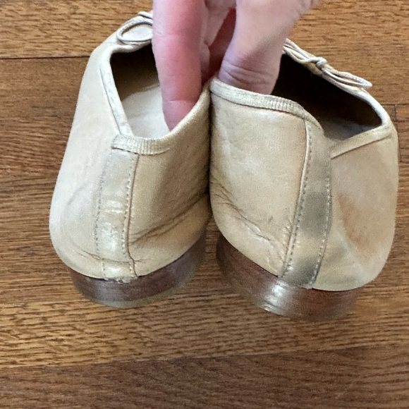**AUTHENTIC** Chanel Ballet flats in gold - Picture 6 of 11